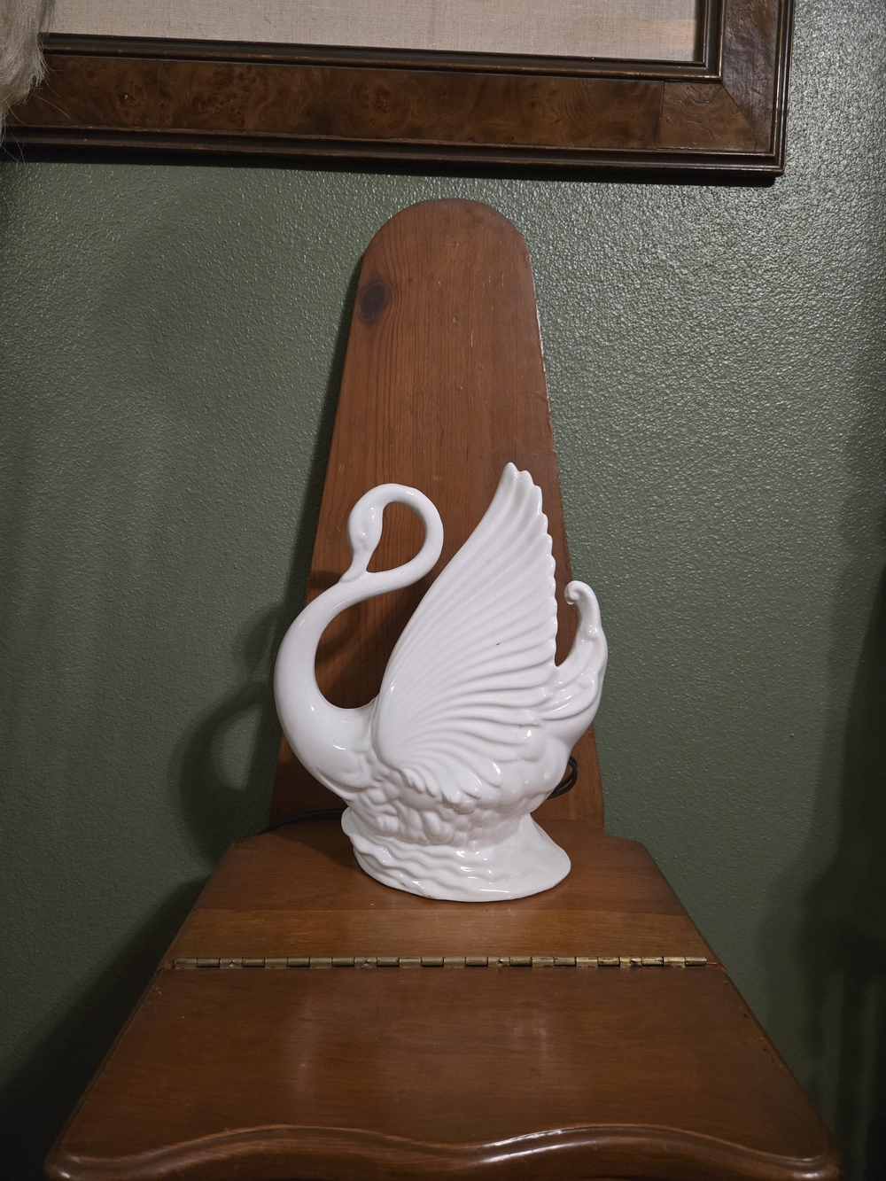 Mcm Swan Tv Lamp